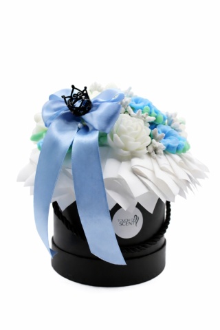 Flower Box na Dzień Matki lub urodziny M - Błękitna Elegancja